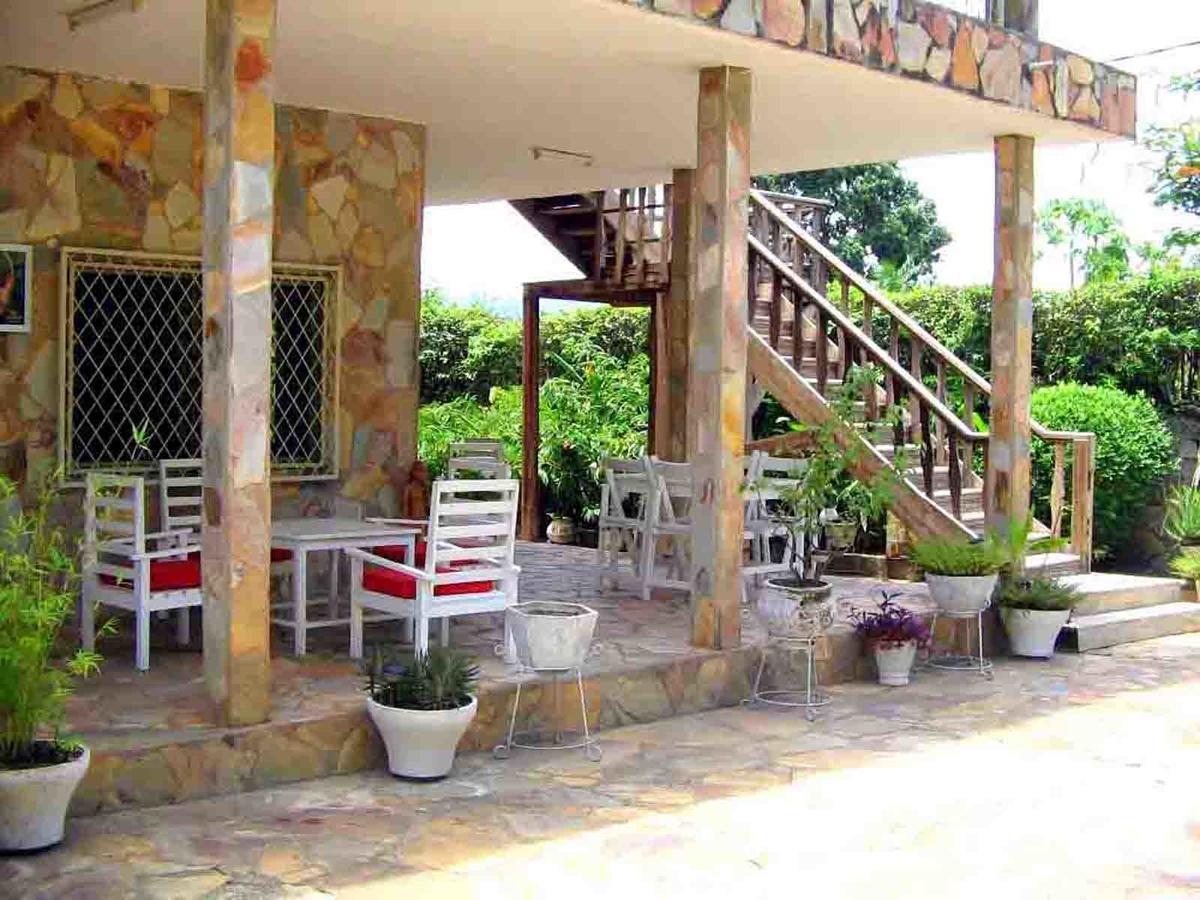 Hotel Chez Fanny Kpalime Екстер'єр фото